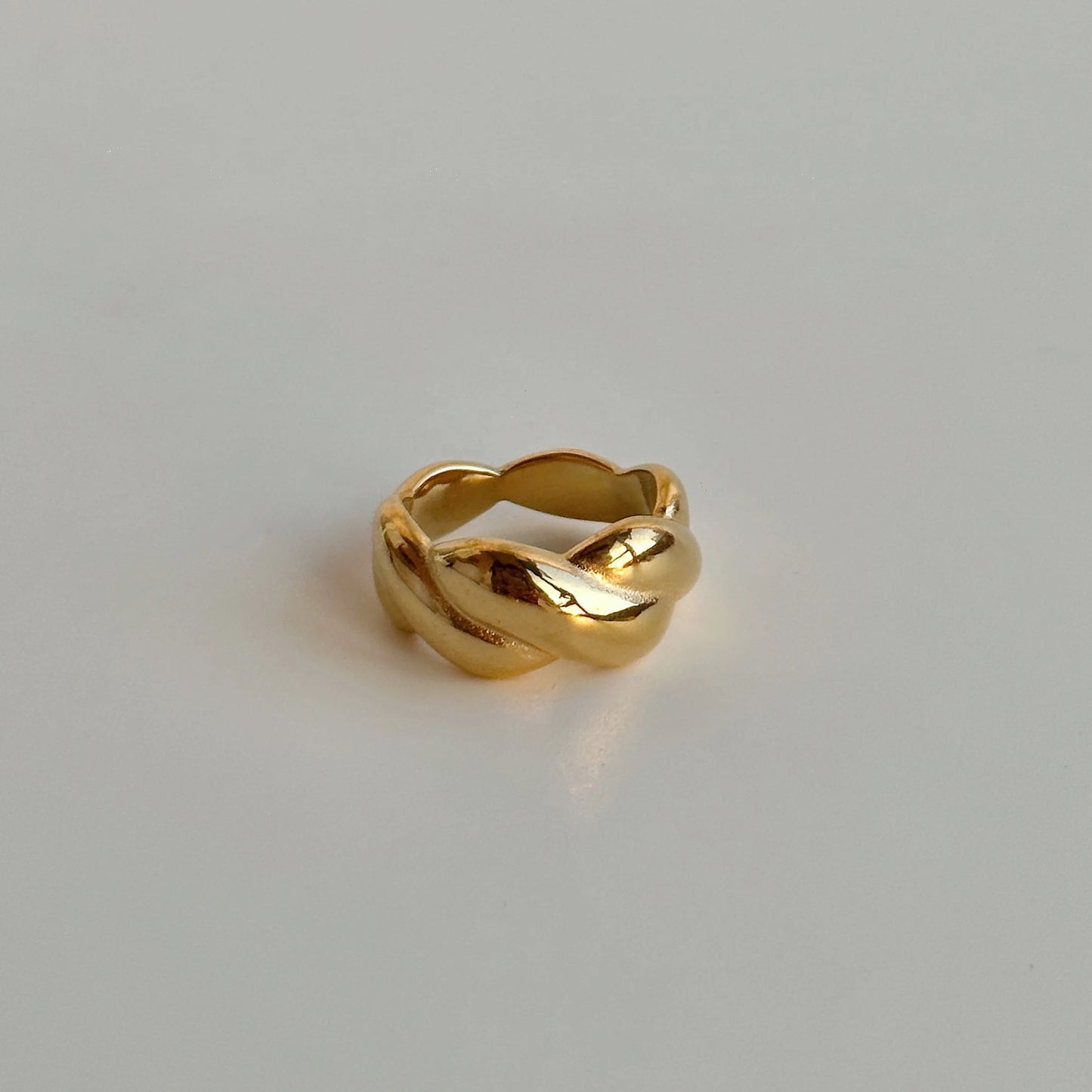 Ari Ring