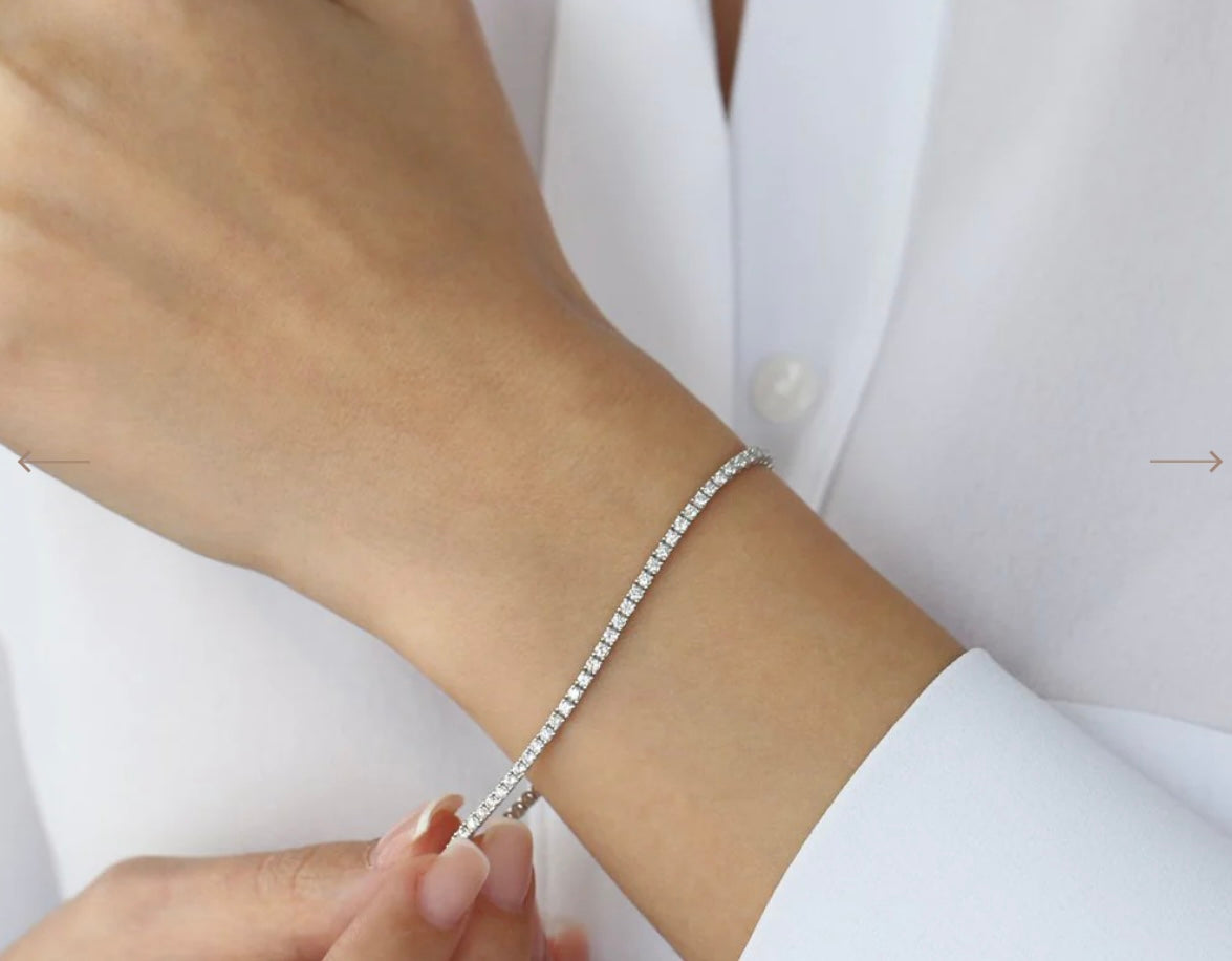 Tennis bracelet