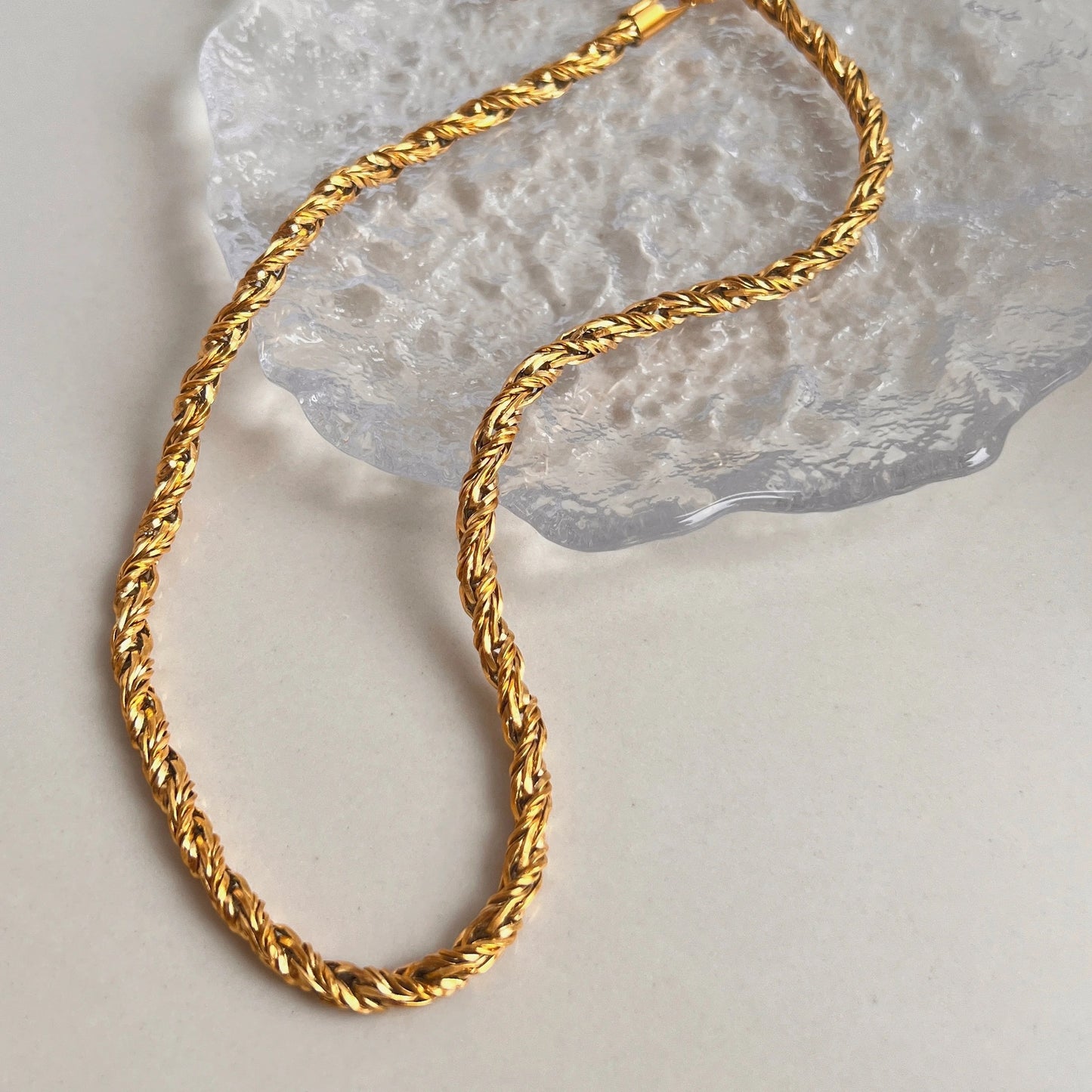 Joa Necklace